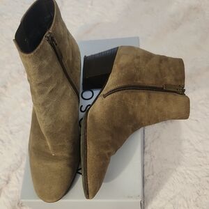 Aquatalia Taupe Ankle Booties